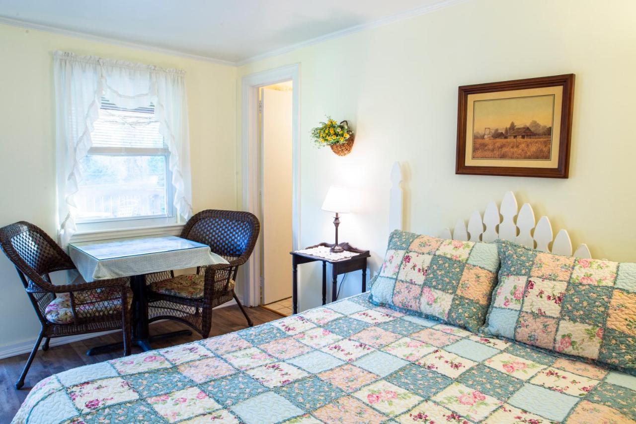 The Chimney Rock Inn & Cottages Bagian luar foto
