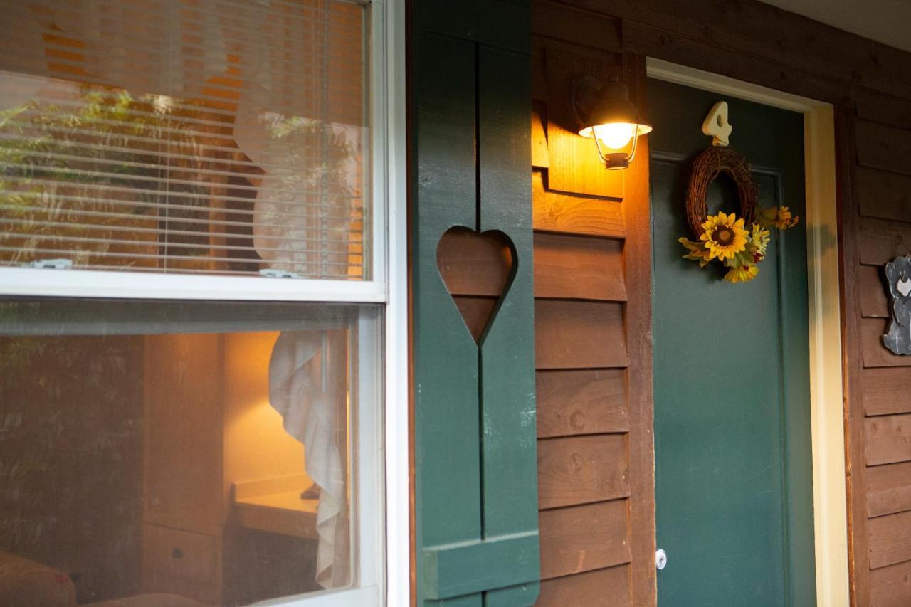 The Chimney Rock Inn & Cottages Bagian luar foto