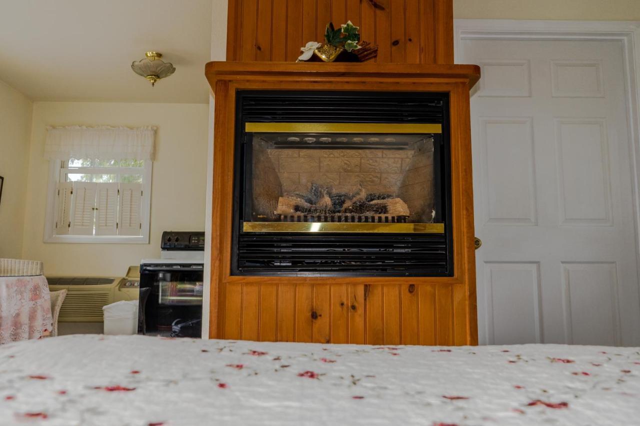 The Chimney Rock Inn & Cottages Bagian luar foto