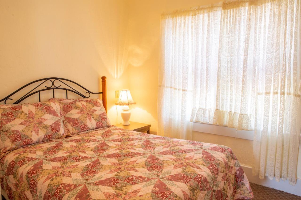 The Chimney Rock Inn & Cottages Bagian luar foto