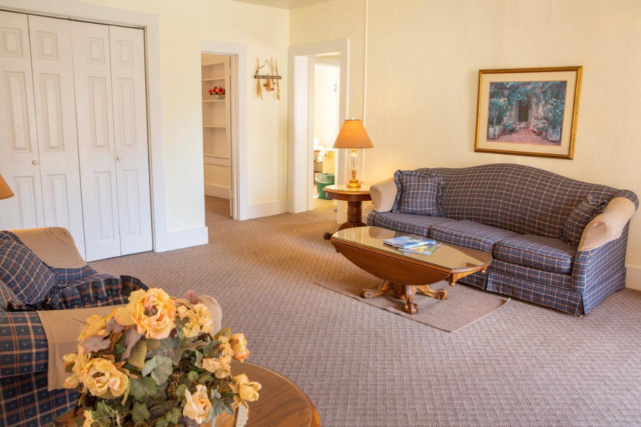 The Chimney Rock Inn & Cottages Bagian luar foto