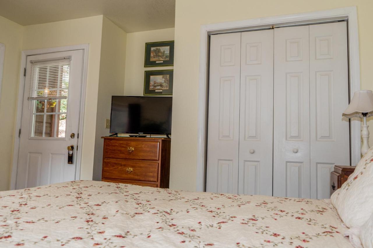 The Chimney Rock Inn & Cottages Bagian luar foto