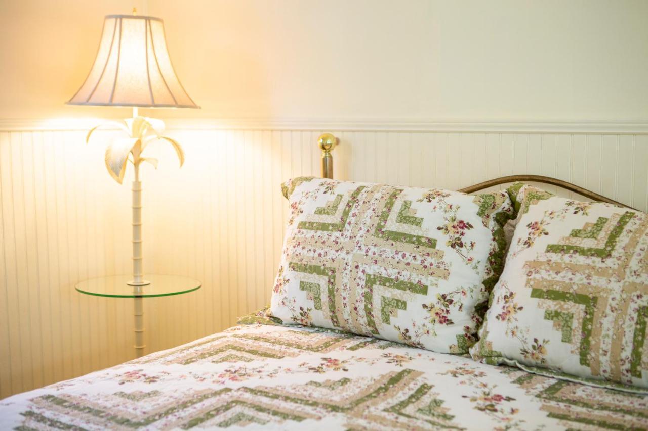 The Chimney Rock Inn & Cottages Bagian luar foto