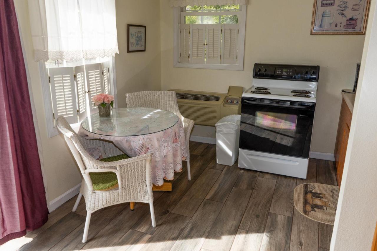The Chimney Rock Inn & Cottages Bagian luar foto