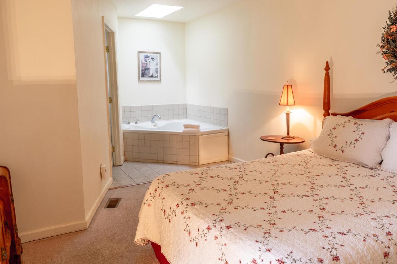 The Chimney Rock Inn & Cottages Bagian luar foto